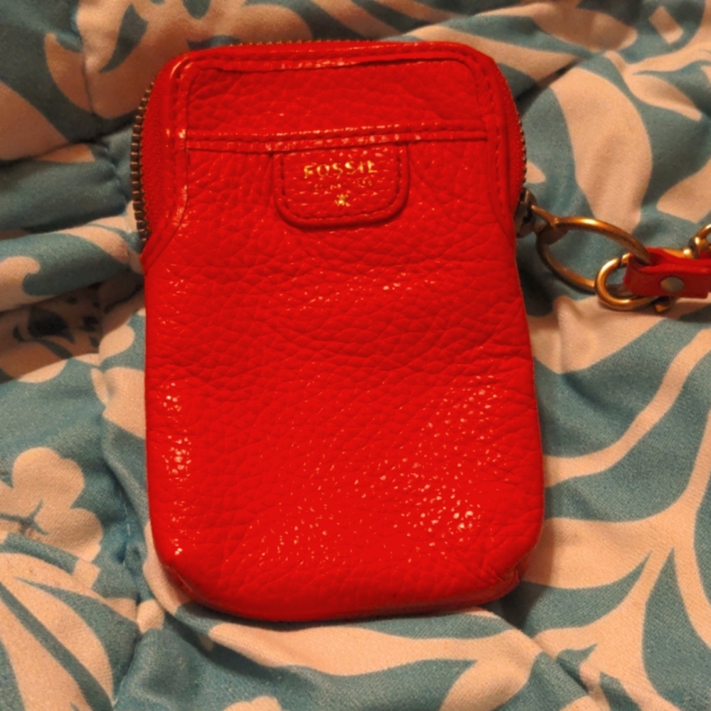 Fossil soft leather wristlet.